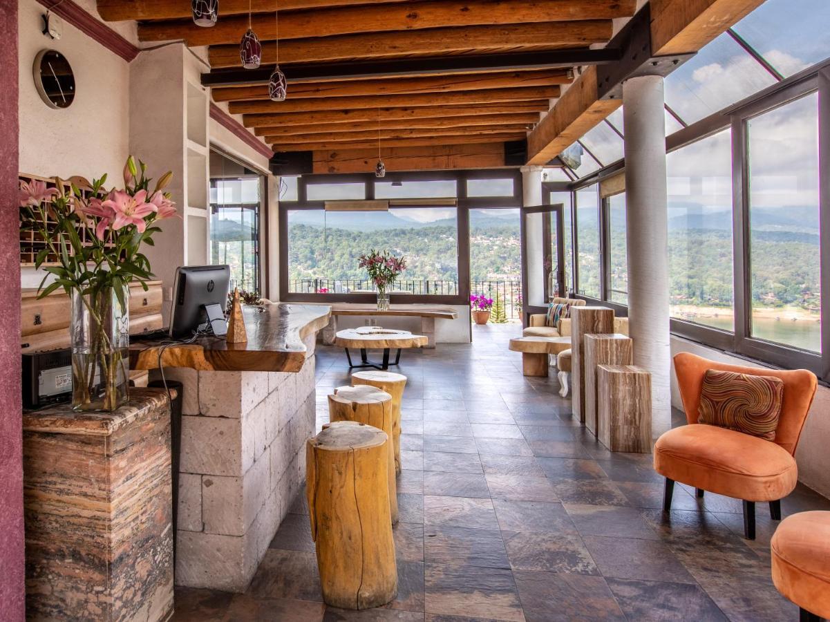 Hotel Santa Rosa Valle de Bravo Extérieur photo