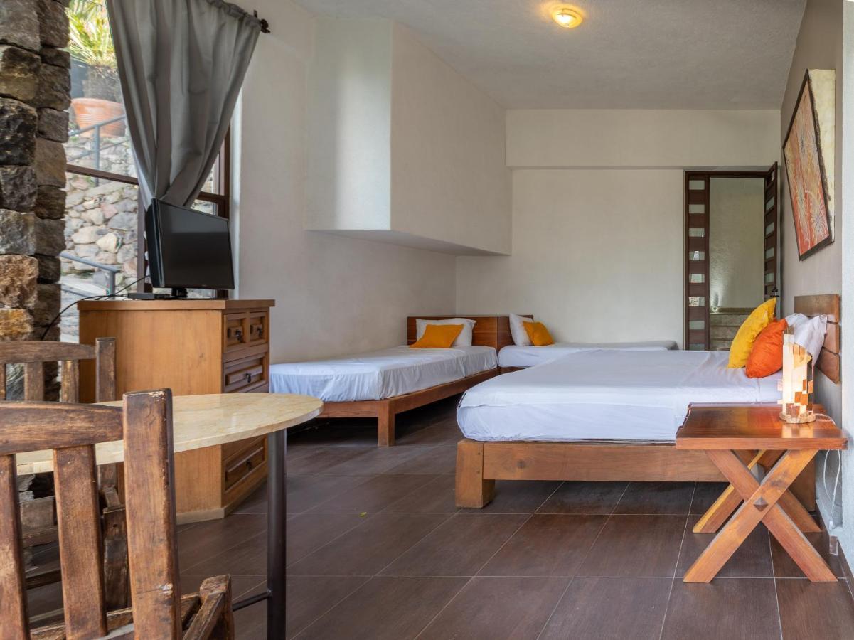 Hotel Santa Rosa Valle de Bravo Extérieur photo